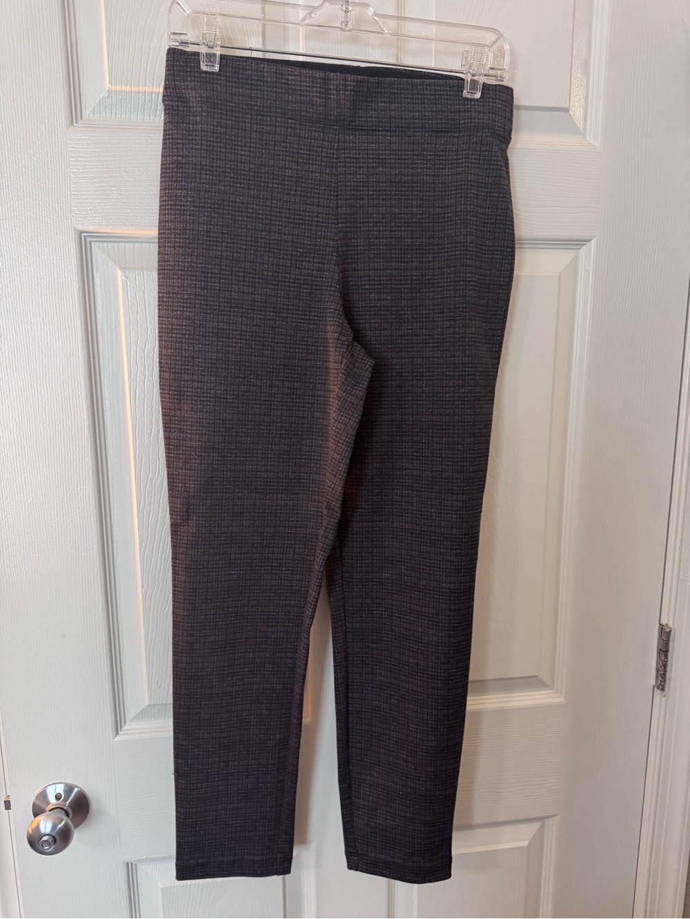 Max Studio Charcoal Plaid Ponte Ankle Pants